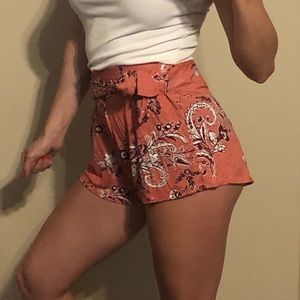 NWT Coral Flowy Shorts Size XS